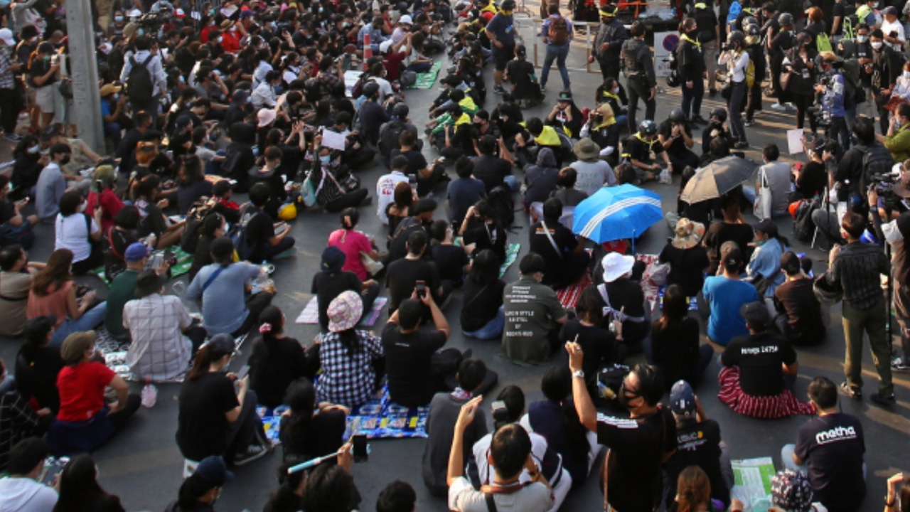 Immigration Police Deny Barring Foreign Students From Joining Rallies Thai Newsroom